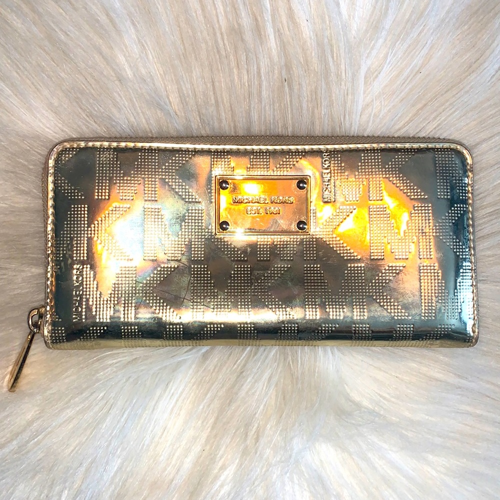 Michael Kors MK Logo Gold Continental Wallet